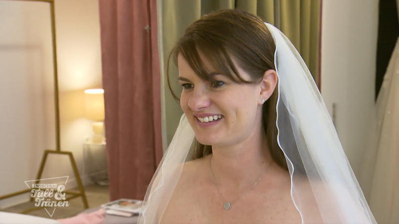 Kann Daniela ihr Traumkleid vergessen?