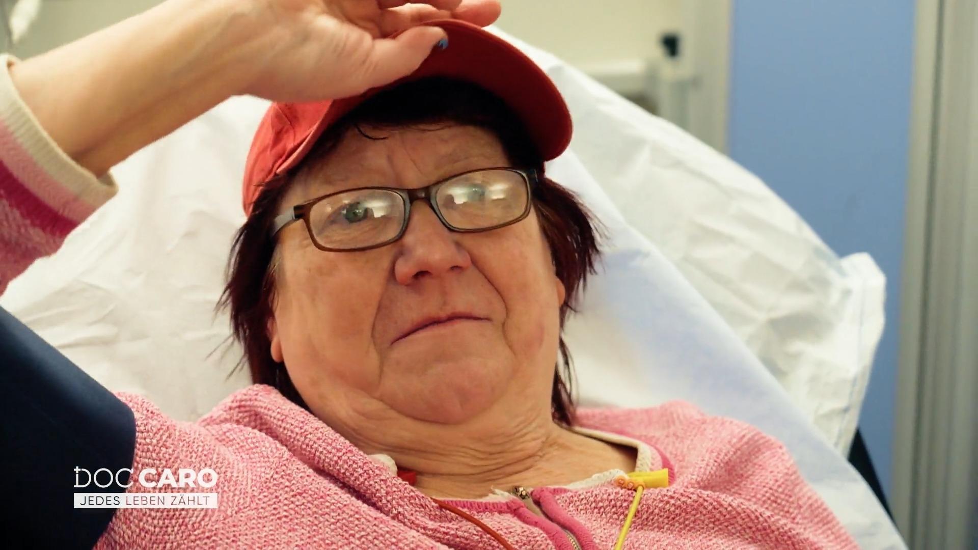 Patientin öffnet sich und teilt persönliche Sorgen