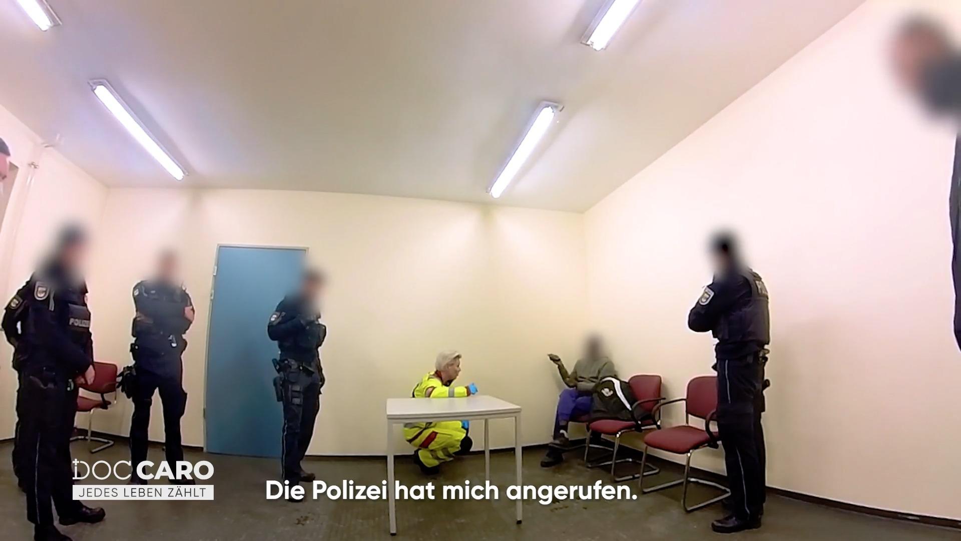Doc Caro kämpft um das Vertrauen des Mannes