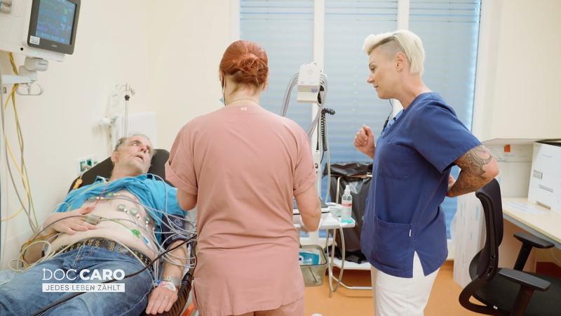Patient berichtet von wiederholten Ohnmachtsanfällen