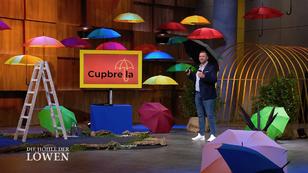 Regenschirm und Getränkehalter in einem