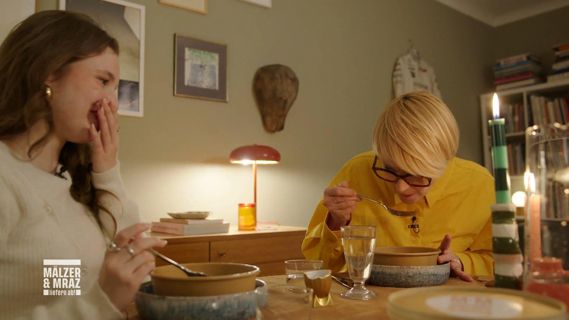 Susann und Ava müssen löschen