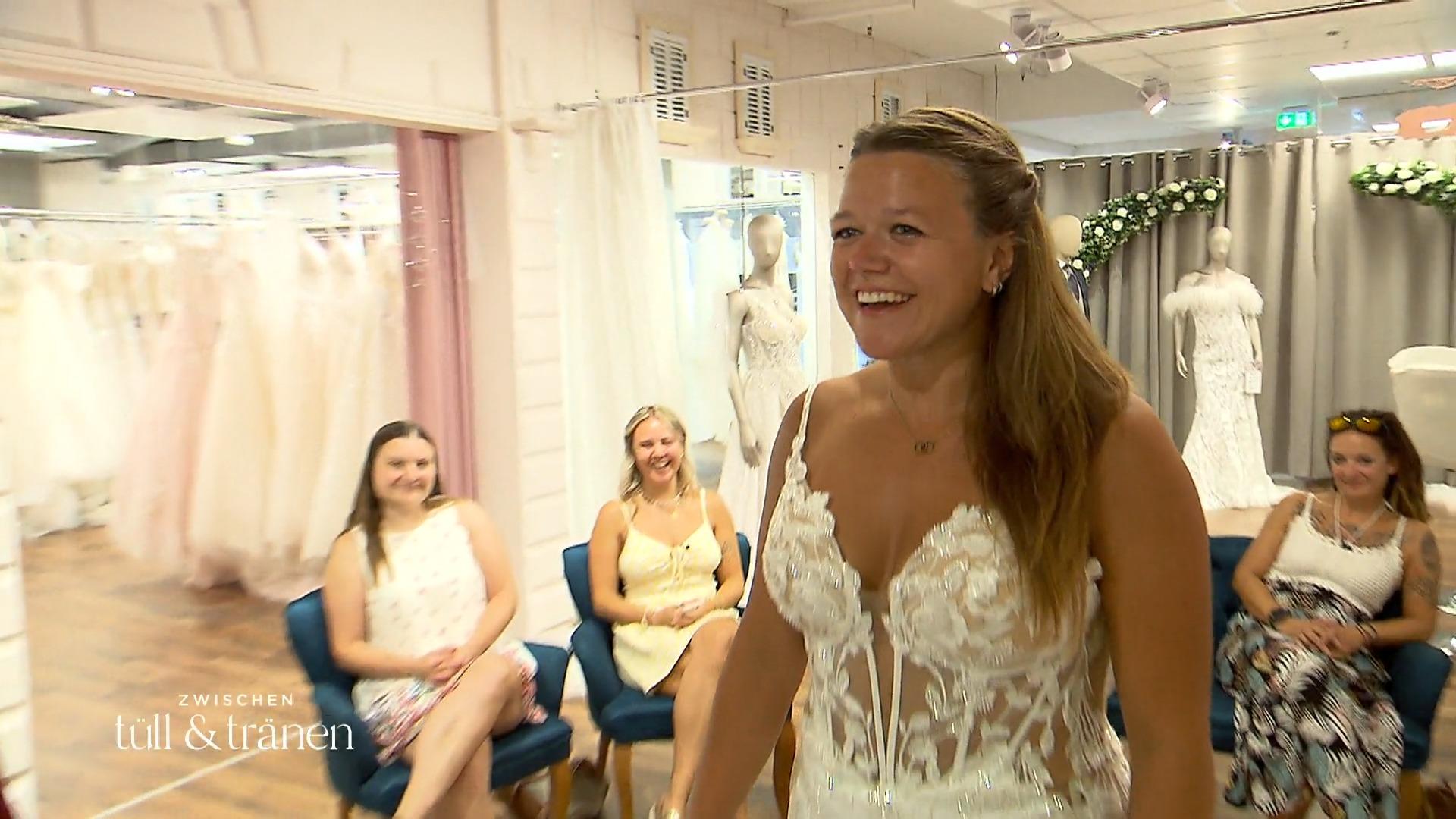 Passt das Fit'n'Flair-Kleid zu Jenny?