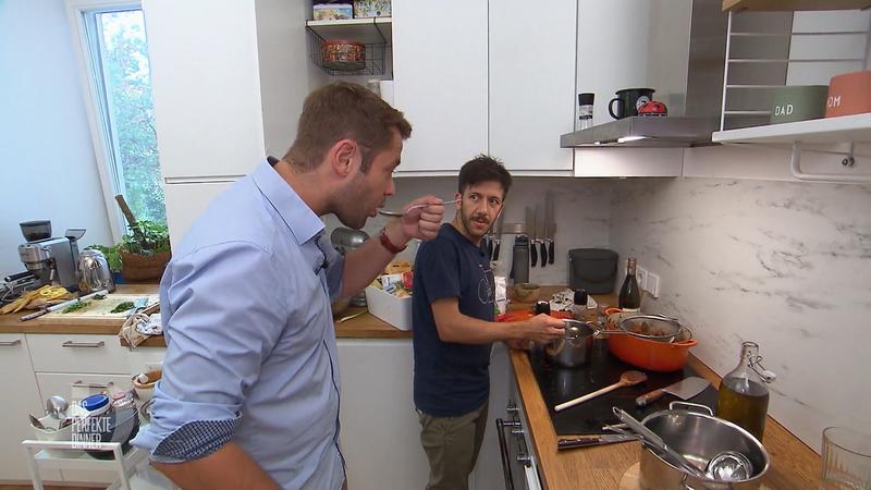 Adel holt sich kollegiale Hilfe