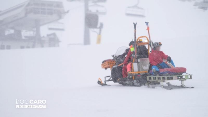 Mit dem Motor-Schlitten zur Gondelstation