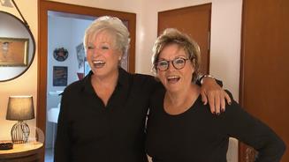 Bea kocht mit ihrer Zwillingsschwester