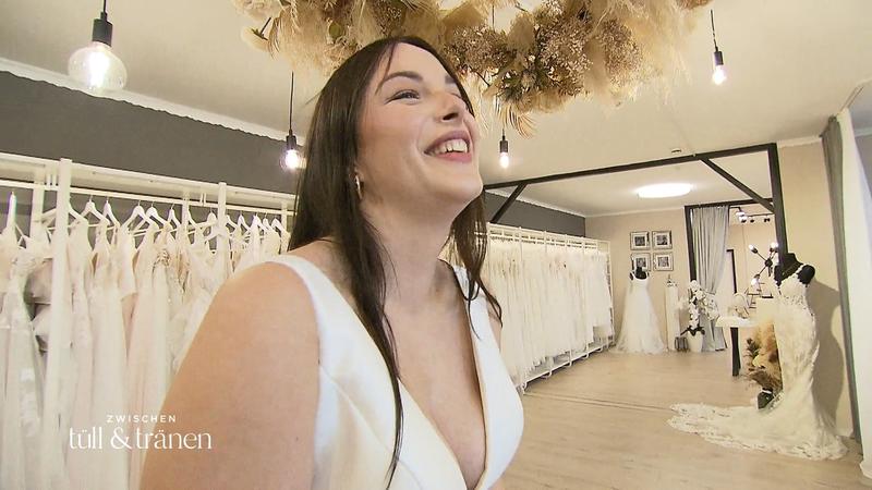 Ein schlichtes Kleid hat es Annika nun angetan