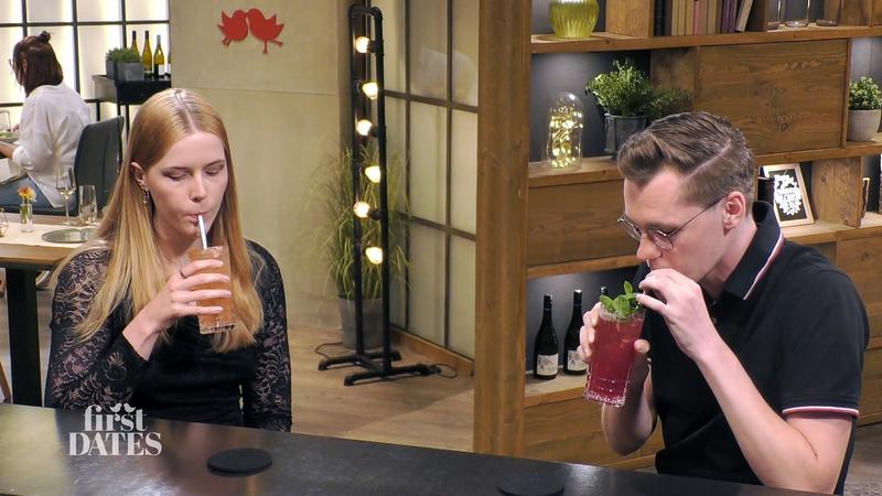 Erste Gemeinsamkeiten an der Bar