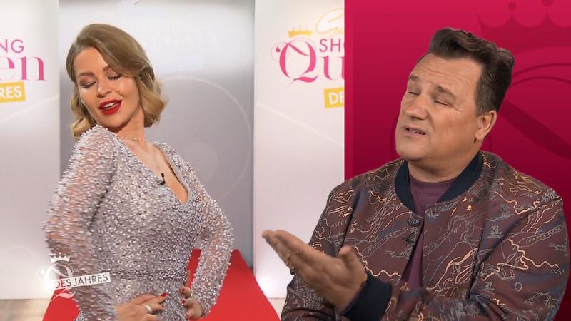 Julia walkt über den Catwalk wie ein Weltstar