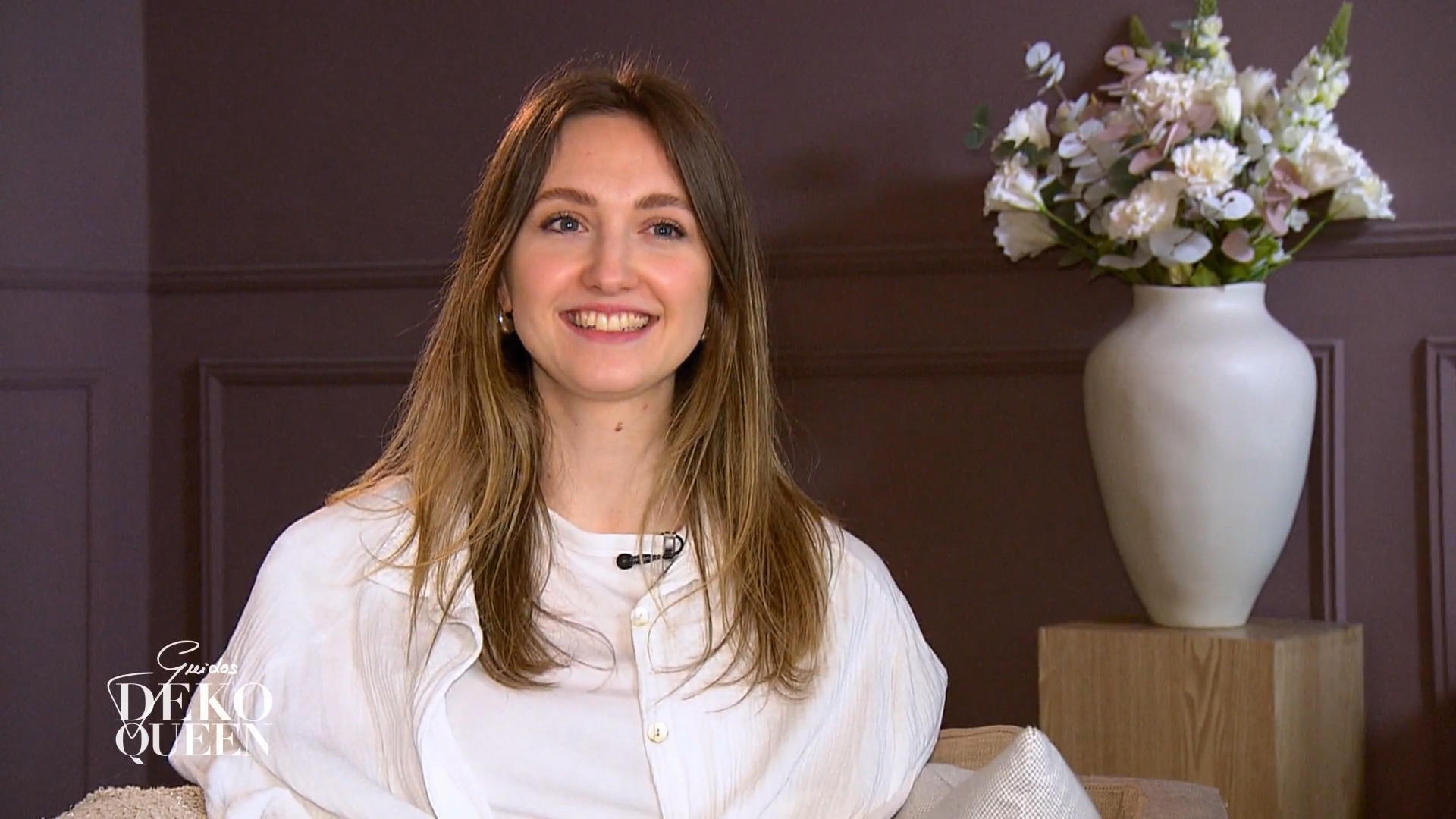 Rebecca mag dunkle Inneneinrichtung