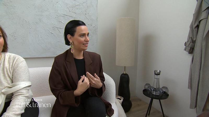 Fashionista Lisa auf Brautkleid-Suche