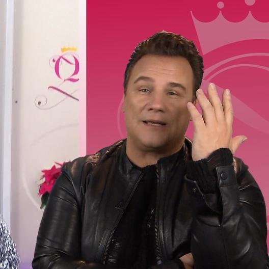 Ein Silvester-Look jagt den nächsten: Guido ist auch von Dani total begeistert