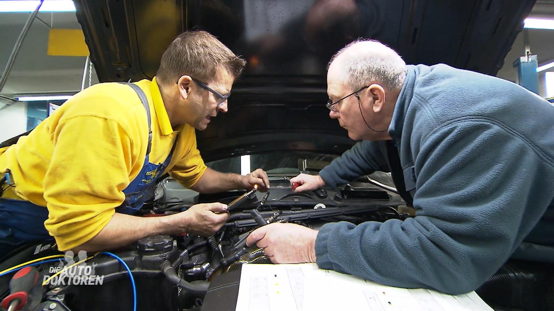 Eine Zündkerze sticht durch ihre Helligkeit hervor