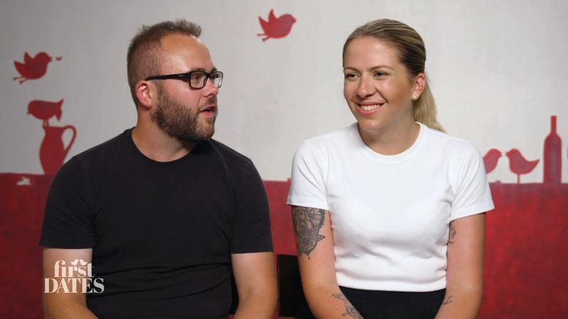 Sven überhäuft Daniela mit Komplimenten