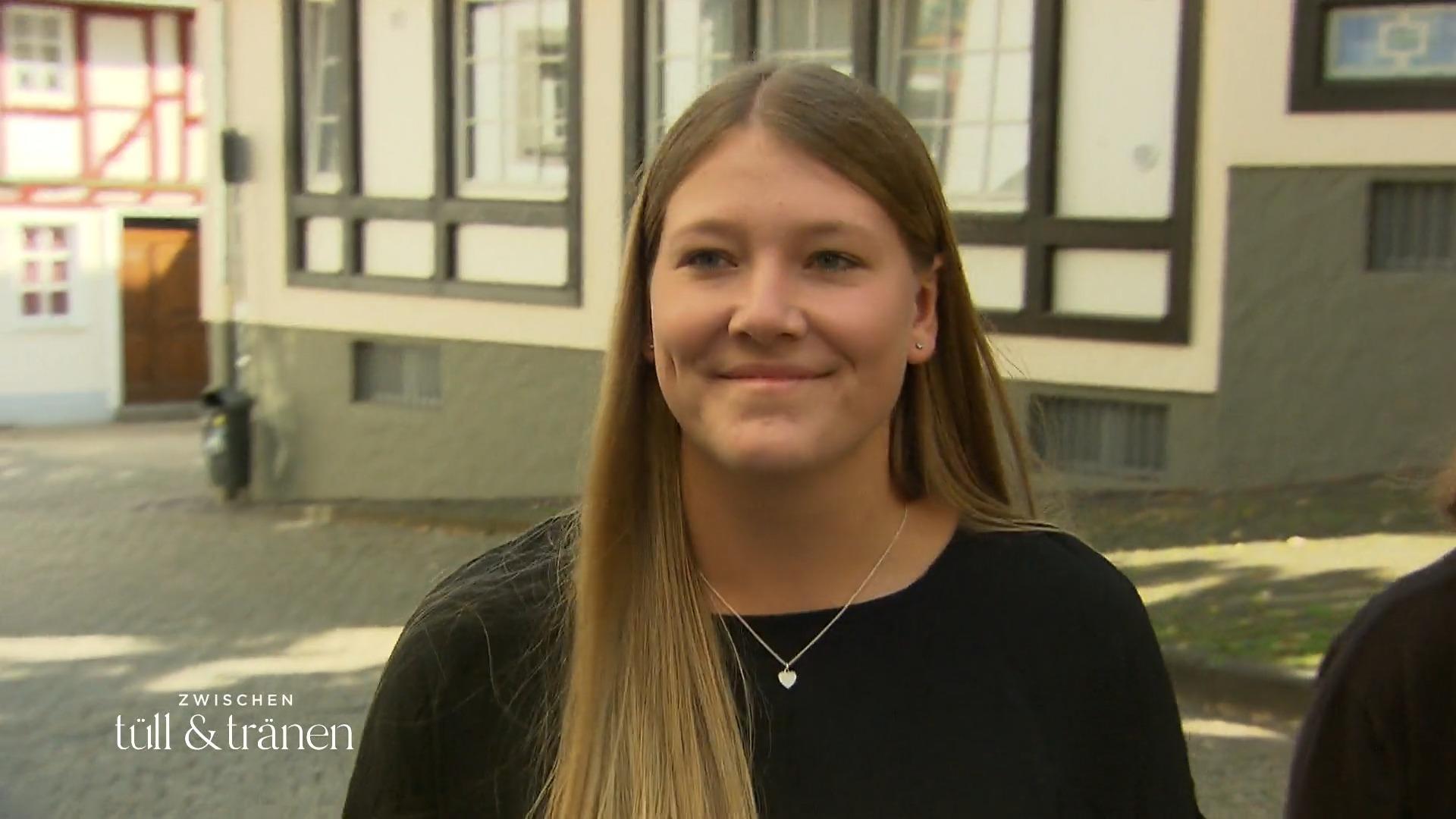 Alina stellt die Brautberaterin auf die Probe