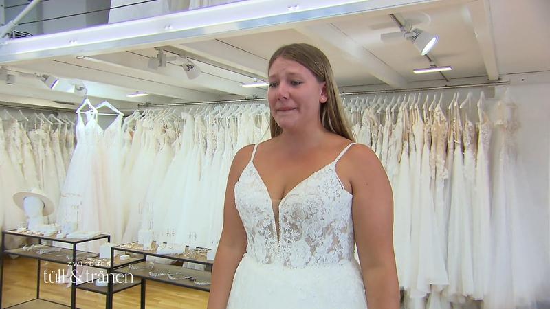 Findet Alina heute ihr Traumkleid?