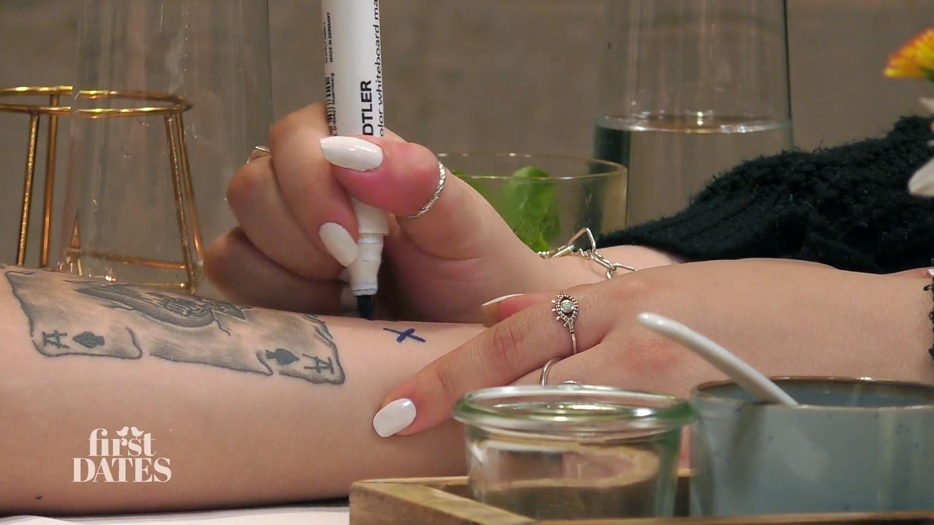Marc und Anne in der Tattoo-Challenge