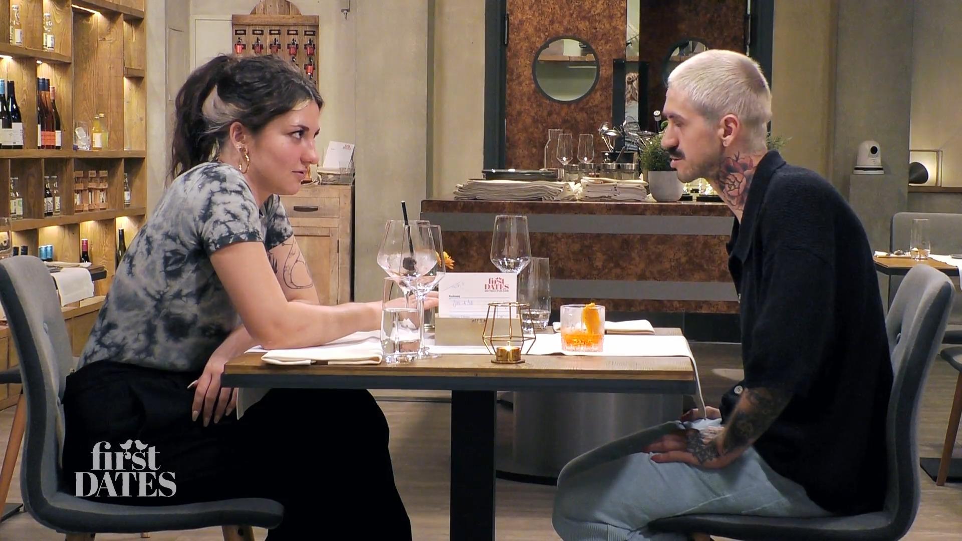 Adi und Sina entdecken viele Gemeinsamkeiten