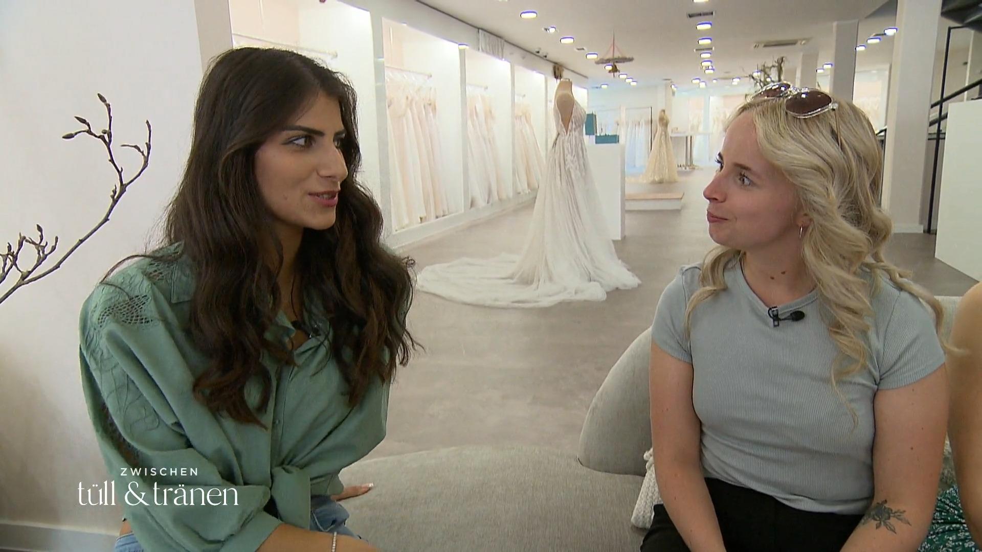 Wird Alina im Cenity Bridal ihr Traumkleid finden?