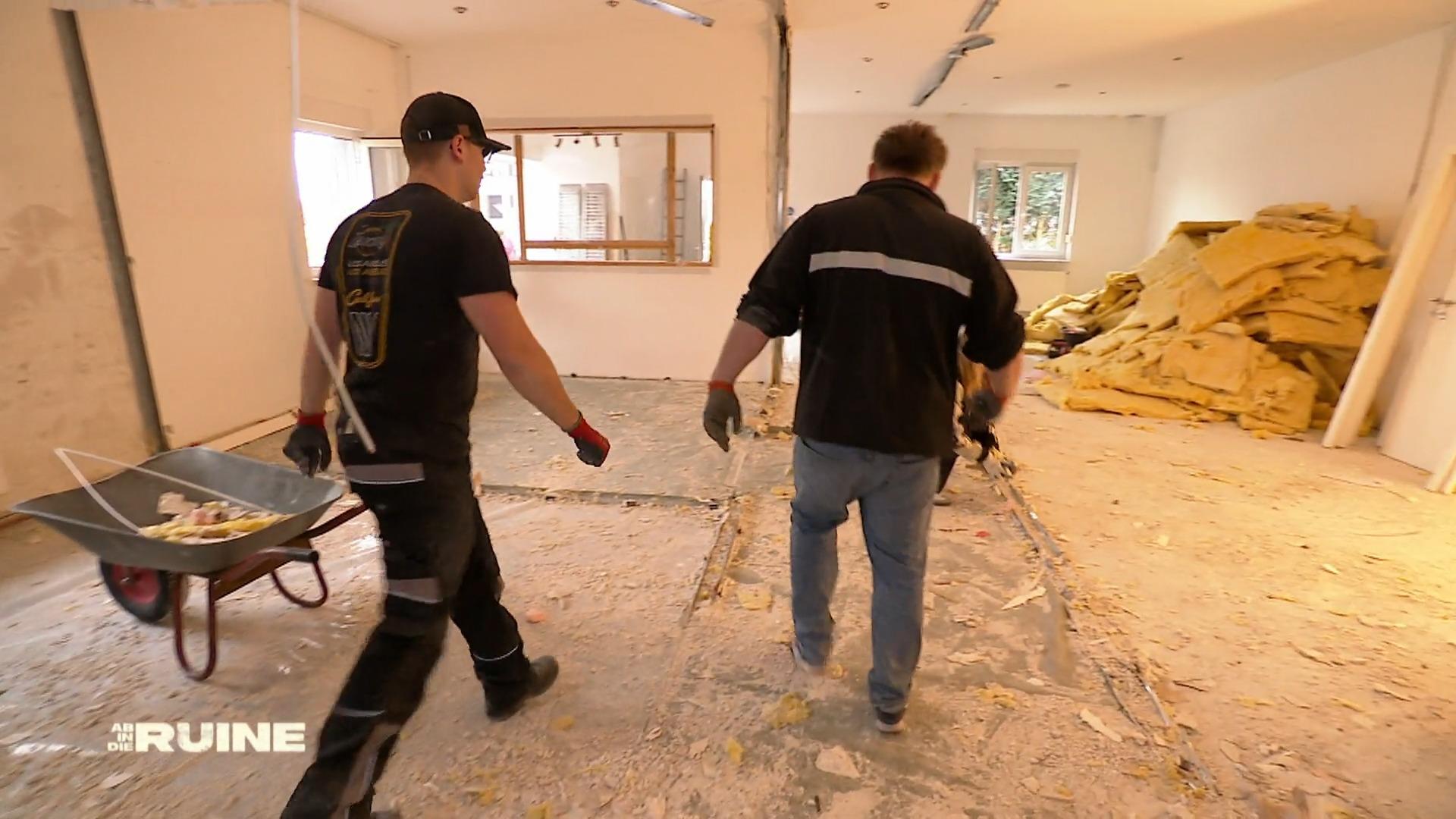 Artur und Jan schaffen Platz