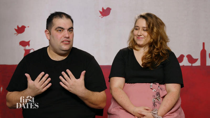 Deniz schwärmt von Sarinas Lachen