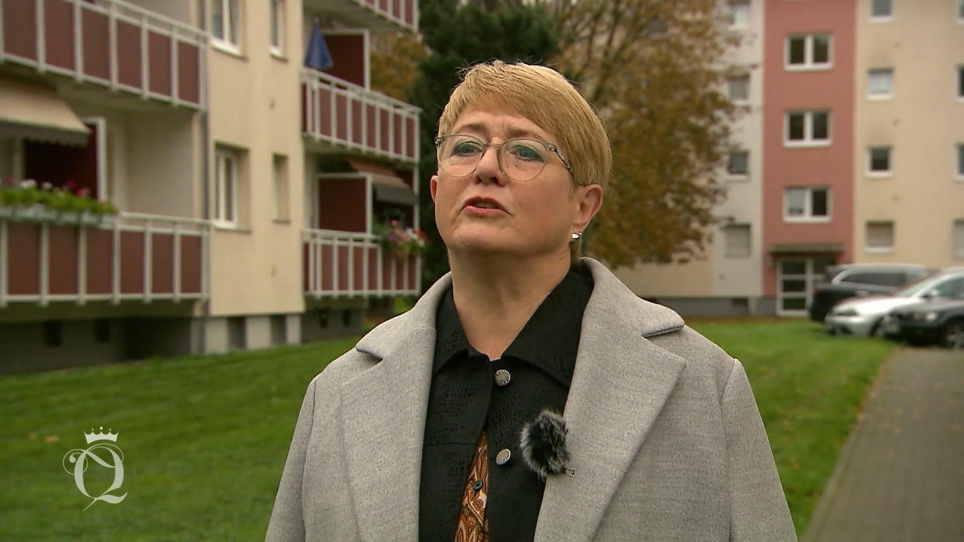 Wie setzt sie das romantische Motto um?