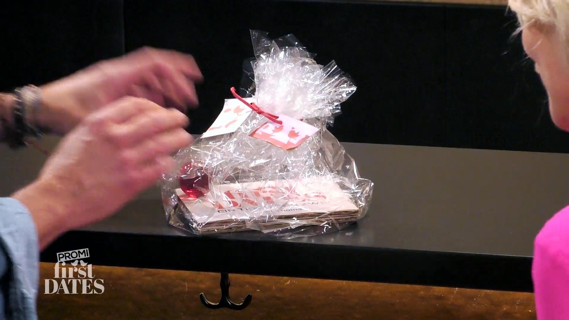 Wird das selbstgebastelte Geschenk der Anfang von mehr?