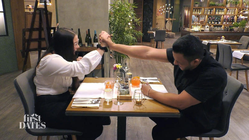 Ein High five auf die Freiheit