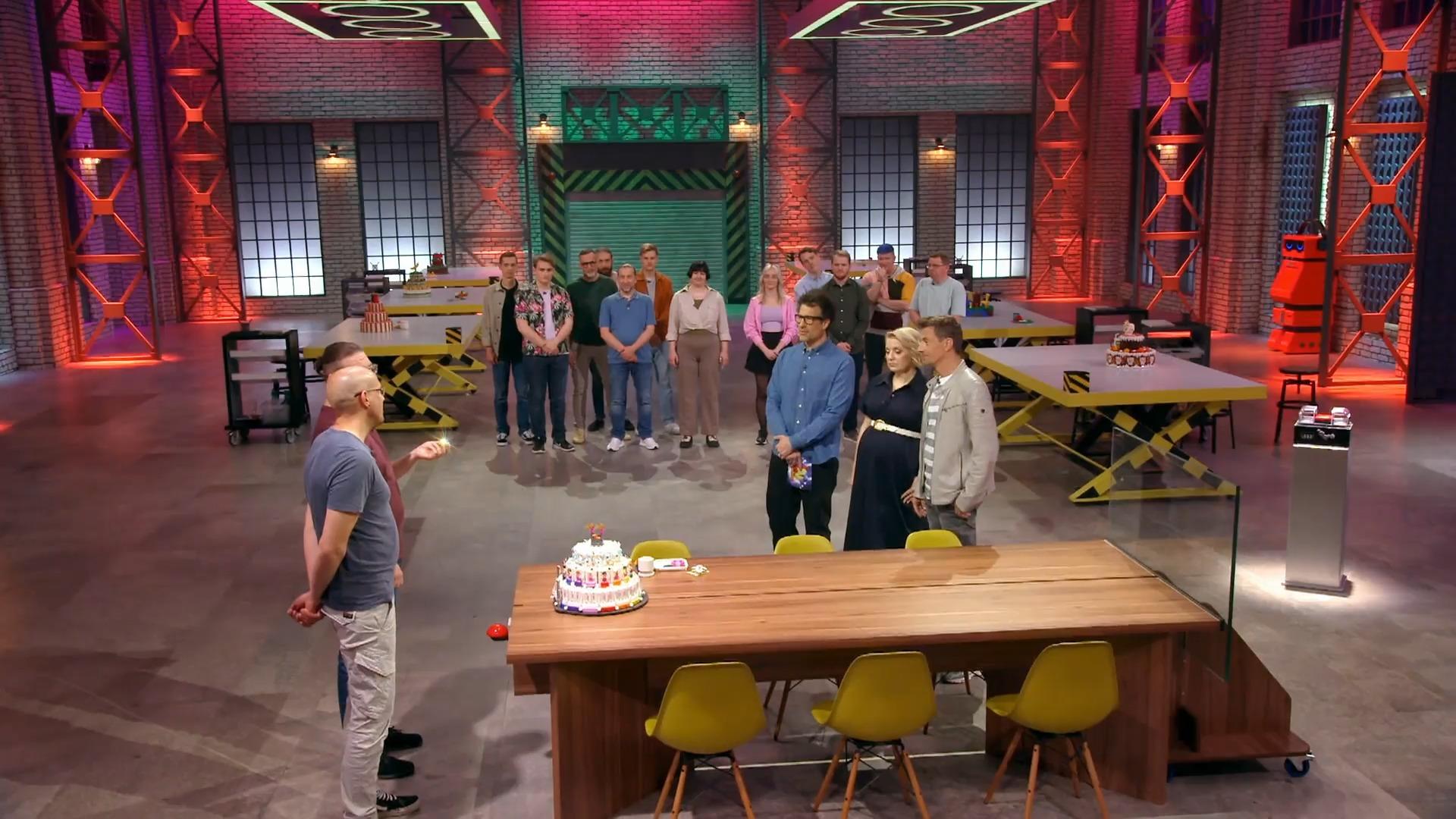 Die Jury begutachtet die spektakulären Torten
