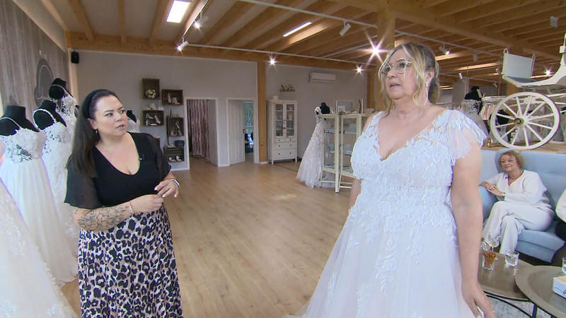 Lässt dieses Kleid den Favoriten vergessen?