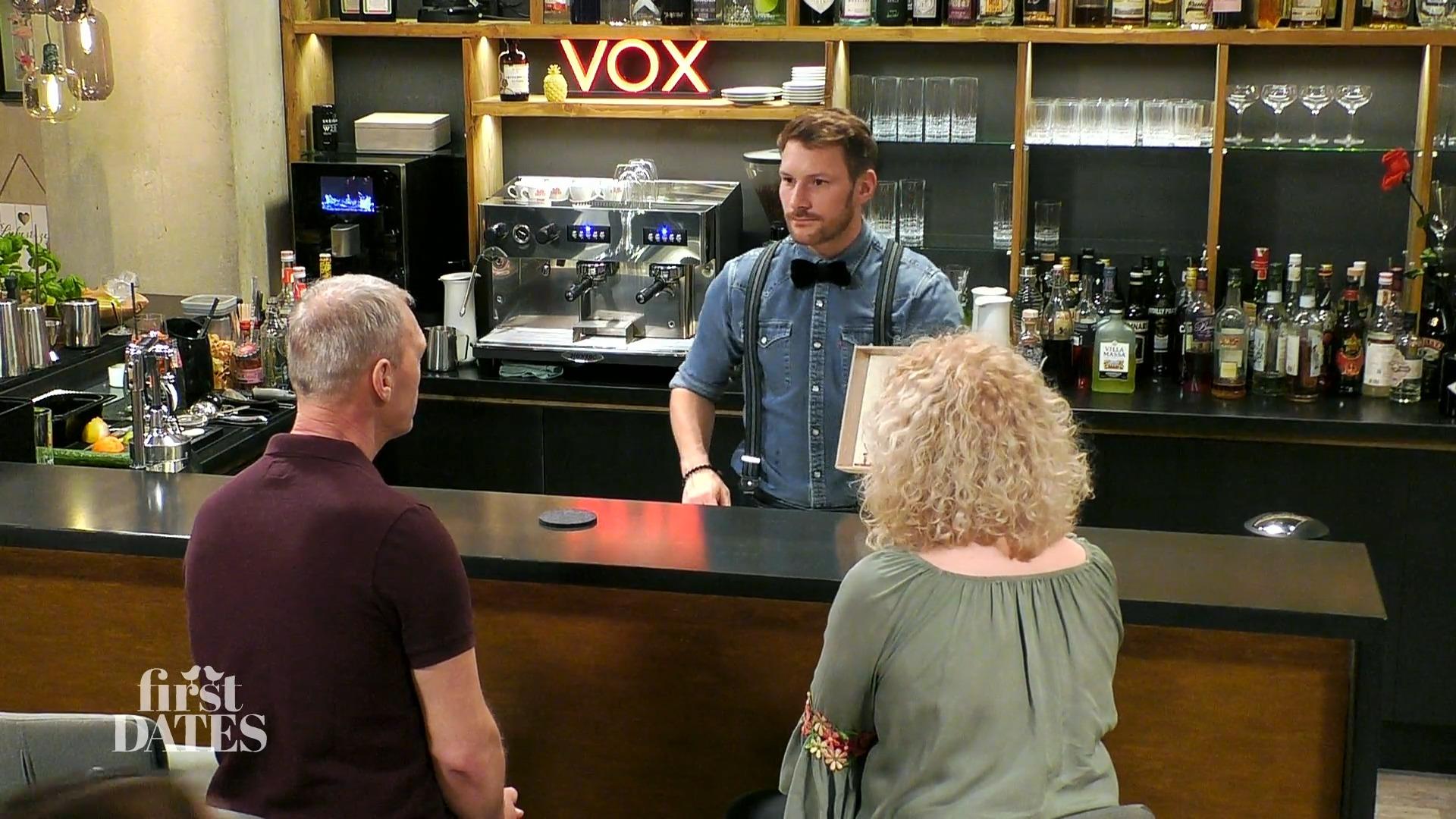 Thomas irritiert nicht nur den Barkeeper