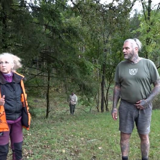 Ralf und Steve ermöglichen Gnadenhofbetreiberin Feli eine Auszeit