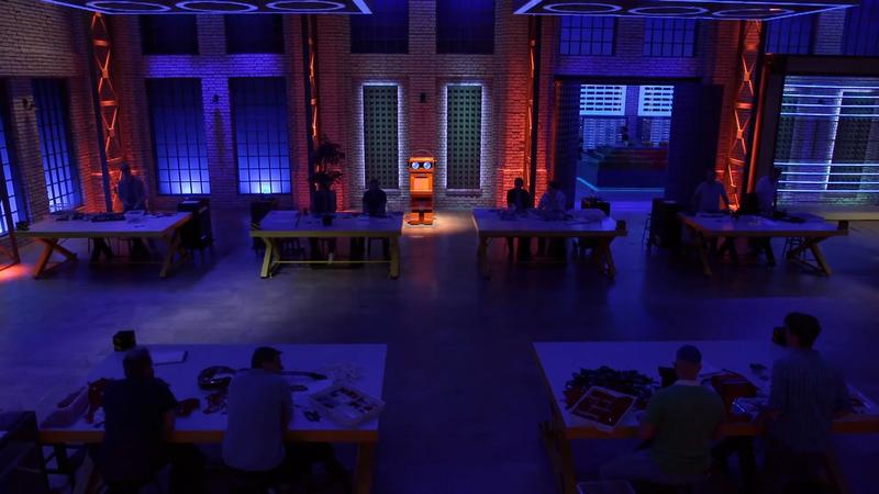 Roboter Bert meldet sich mit einer Aufgabe