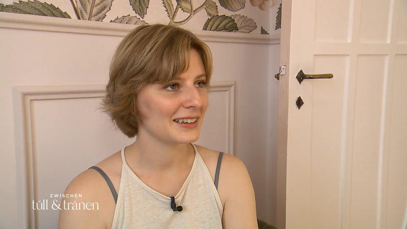 Fantasy Fan Laura sucht ein Elfenhaftes Kleid