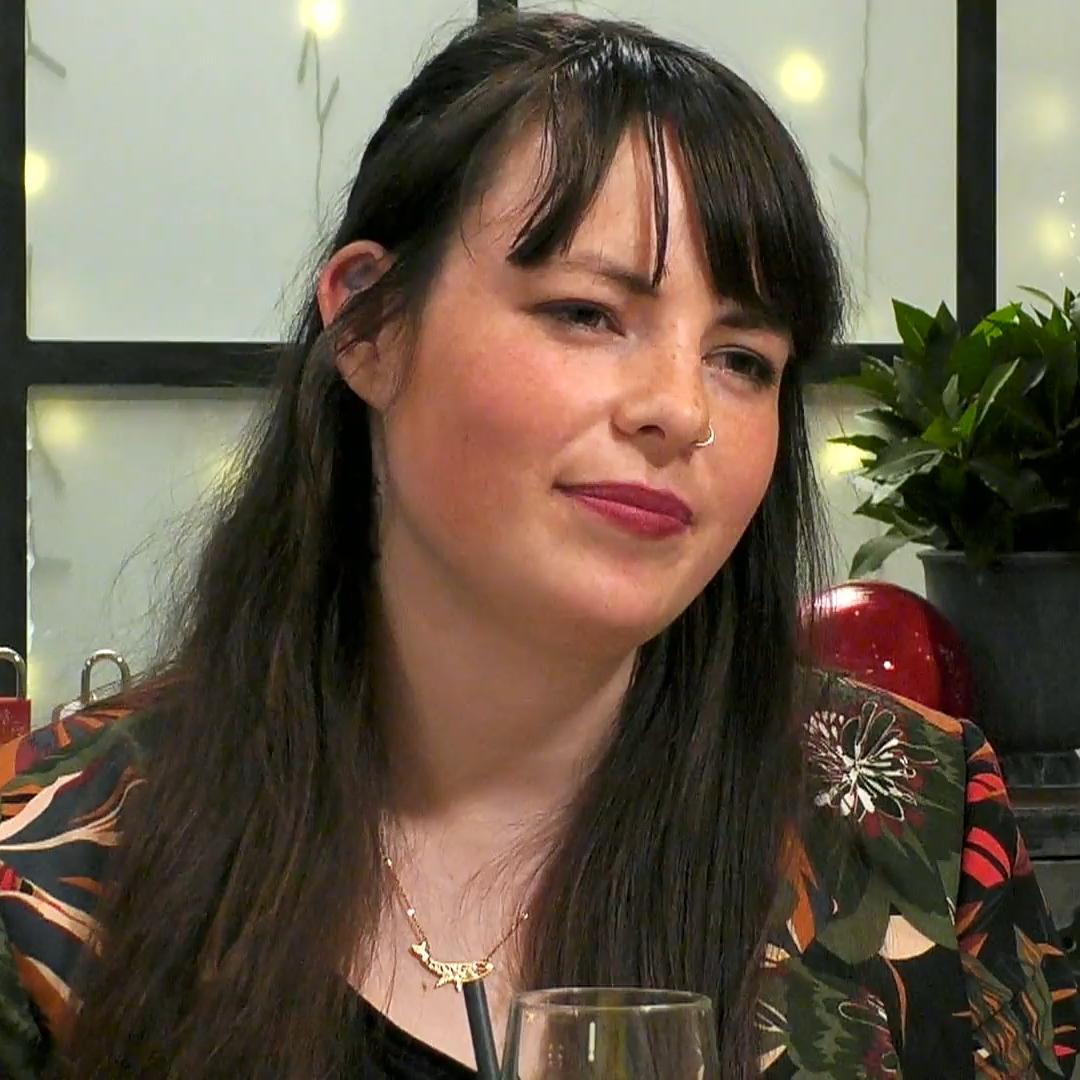 Sarah erteilt Hannes ein Redeverbot