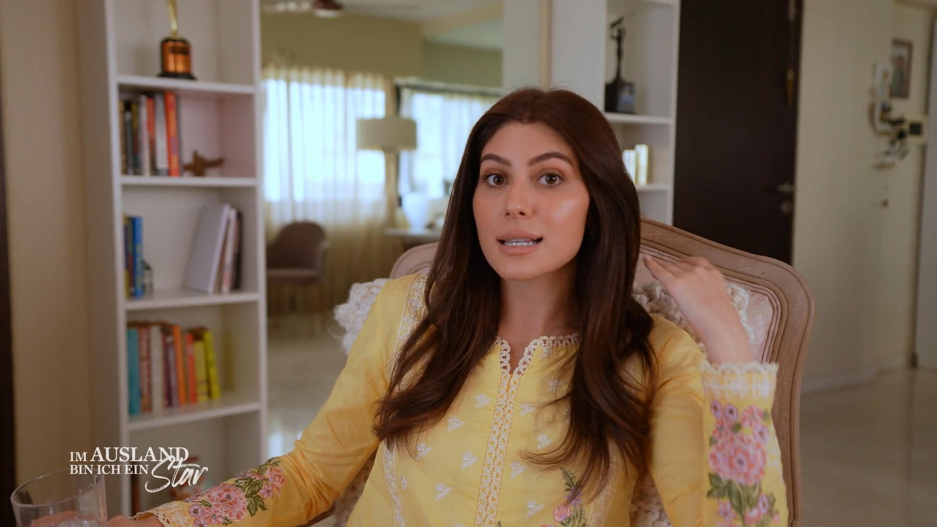 Elnaaz Norouzi und ihr Leben in Indien