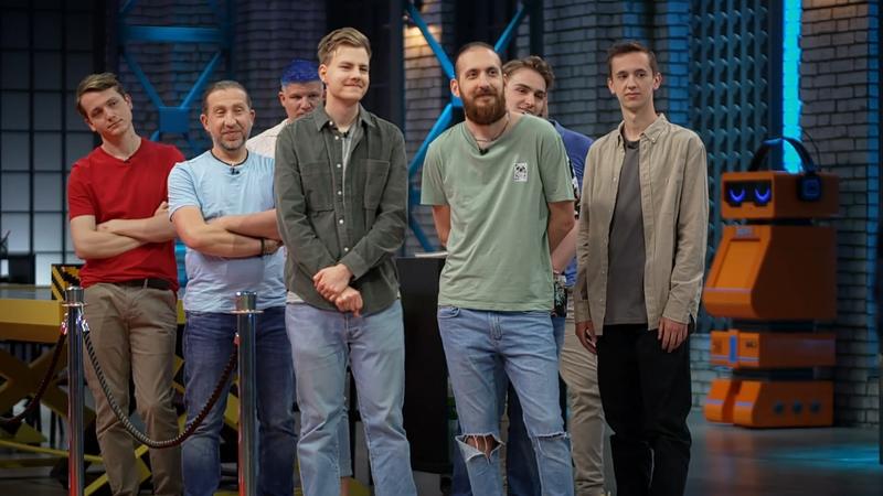 Teams bauen lebensgroße Designer-Accessoires