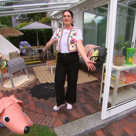 Aus der Terrasse von Kandidatin Klaudia soll ein „Spieleparadies“ werden