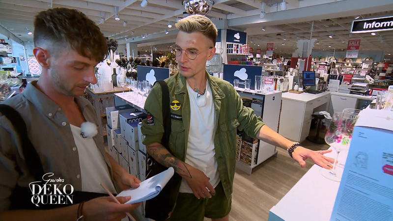 Chris shoppt: Hauptsache tropisch!