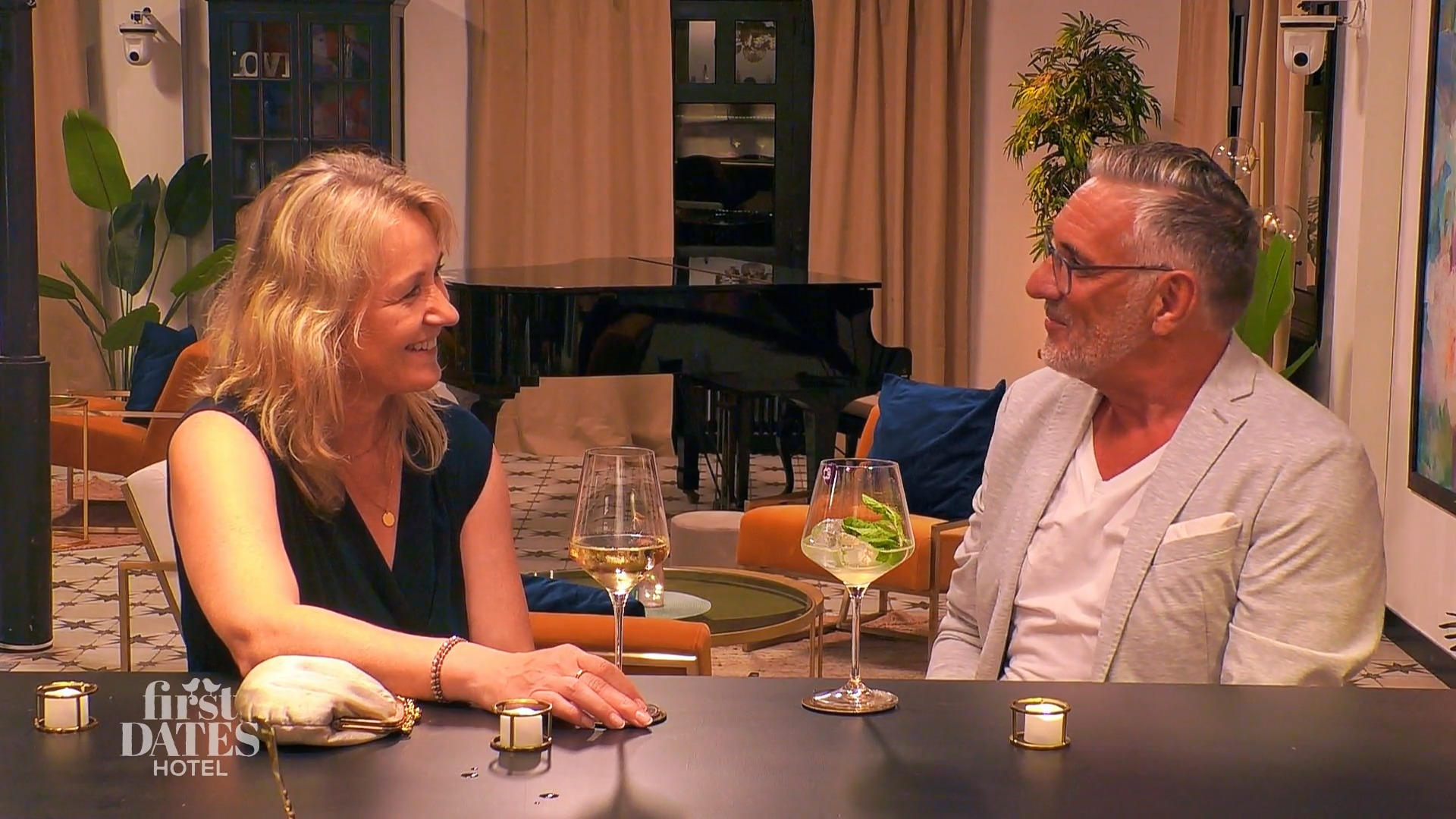 Kurt wittert seine Chance bei Karina