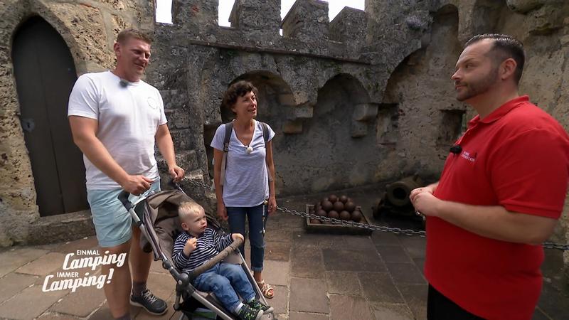 Daniela, Marcel und Moritz erkunden die Umgebung