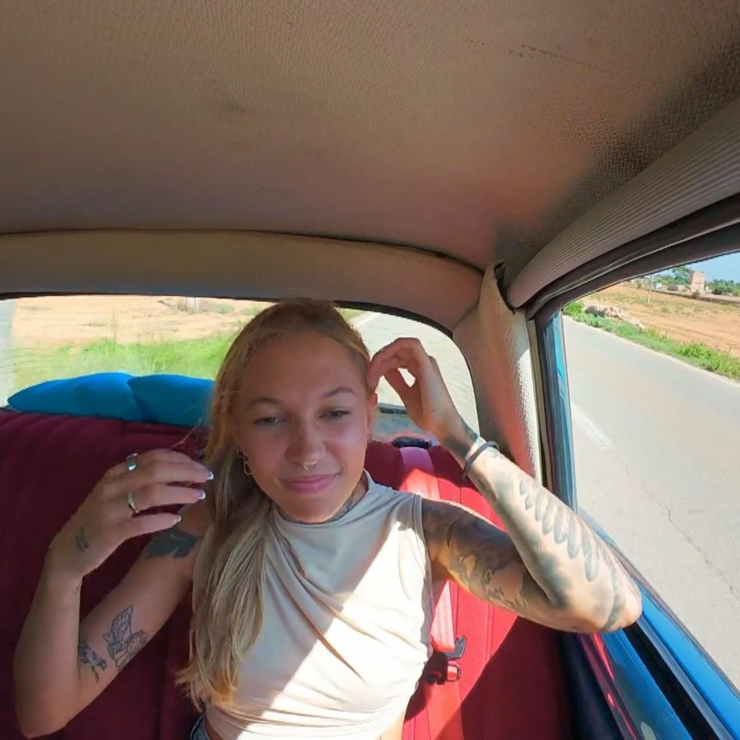 Lara sucht einen tätowierten Bad Boy mit weicher Seele