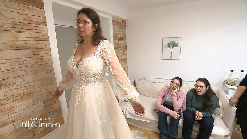 Mit diesem Kleid fühlt sich Jacqueline elegant