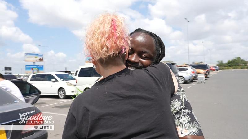 Janine kehrt nach Afrika zurück