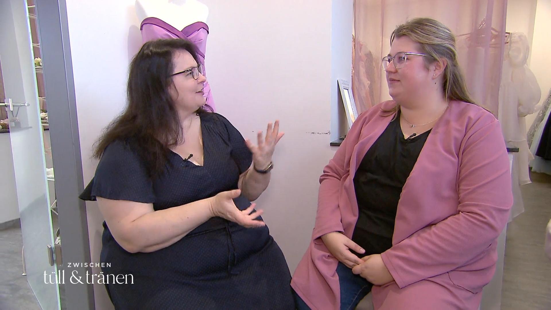 Kann sie sich in einem Brautkleid wohlfühlen?