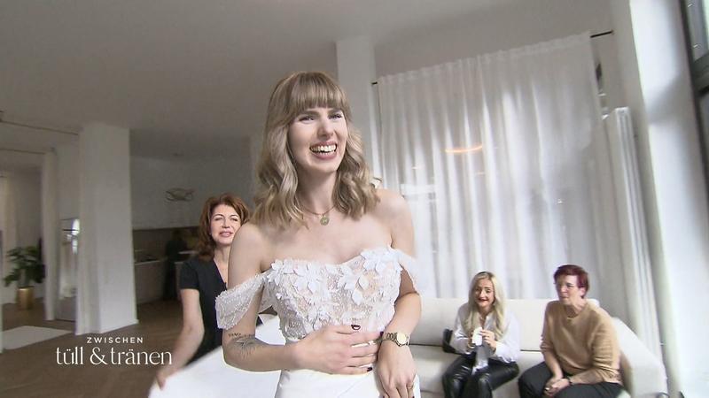 Anika setzt alles auf ihren Online-Favoriten
