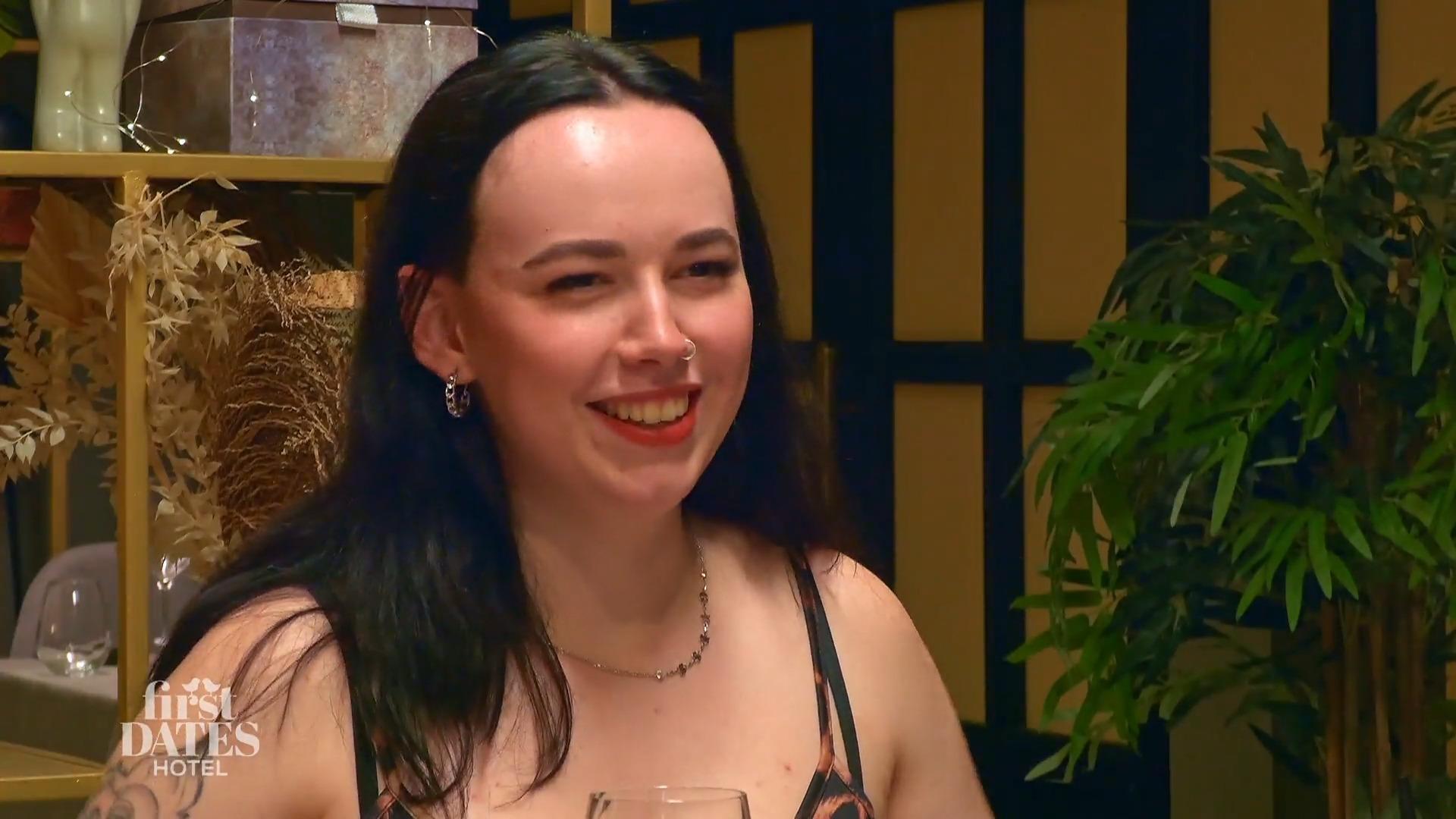 Caro hält ihre Reise vor der Familie geheim