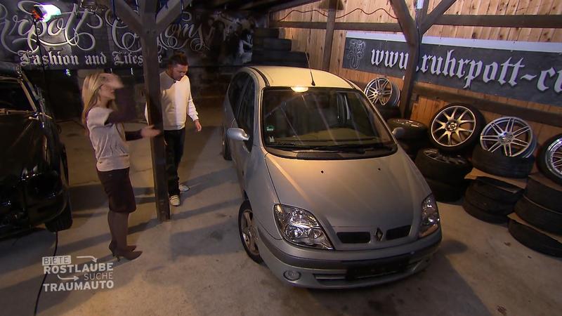 Panagiota kauft einen Unfallwagen