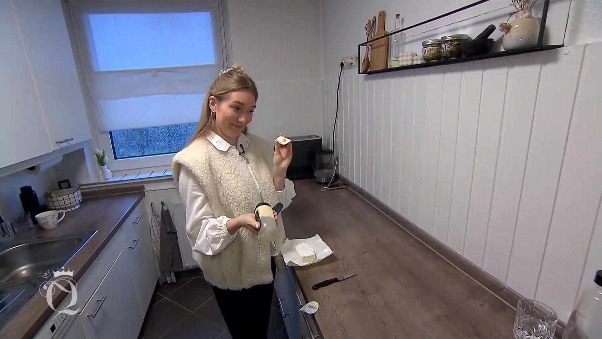 Laura hat ein ungewöhnliches Frühstücksritual
