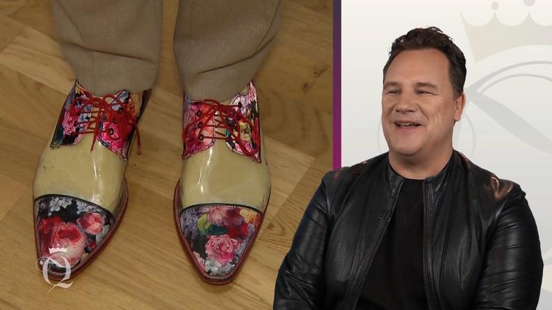 Guido ist schwer begeistert von Shoppingbegleiter Helmoed